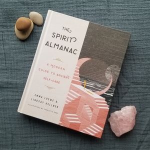 The Spirit Almanac book NWOT